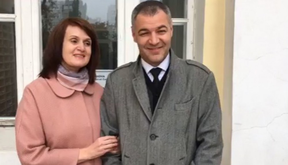 LIVE // Alegeri Prezidențiale 2020: Exprimarea votului de către candidatul Partidului Unității Naționale, Octavian Țîcu